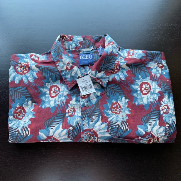 Bleu by Arrow Other - NWT BLEU by Arrow Hawaiian Shirt In Large🌺